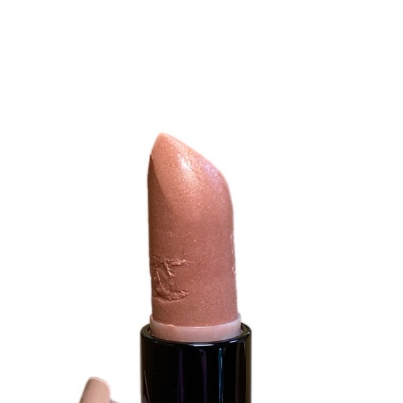 MAC Hello Kitty Lipstick in Cute Ster - Picture 8 of 11